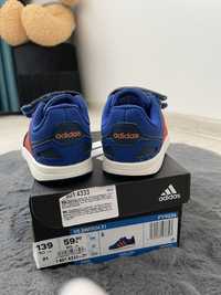 Adidasi adidas bebe