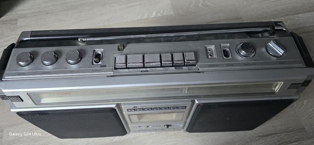 Boombox Sharp GF-8686
