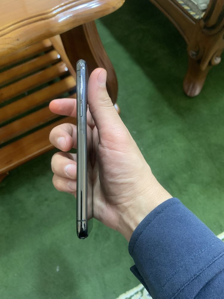 Iphone X 64gb сотилади