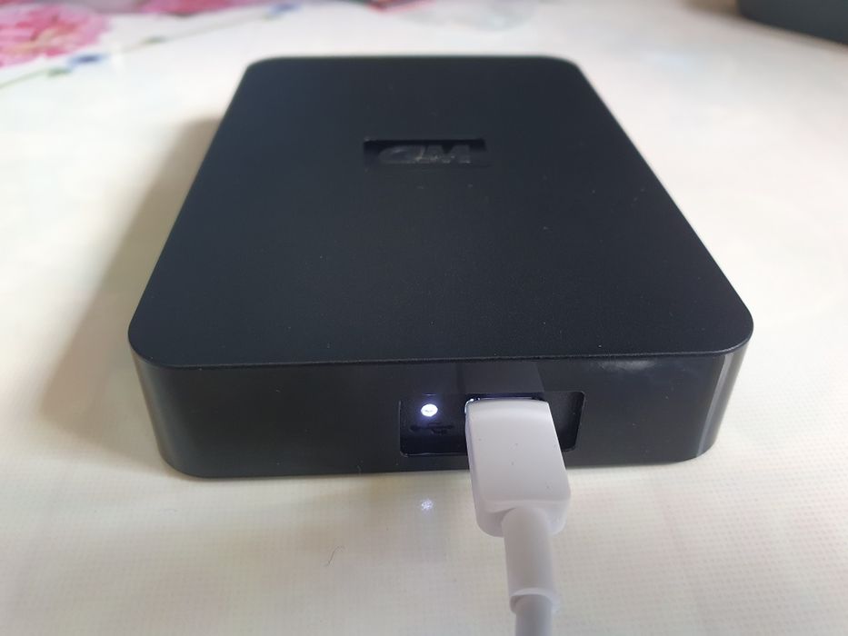 Western Digital Elements SE 500GB Portable USB 2.0 Hard Drive - Black