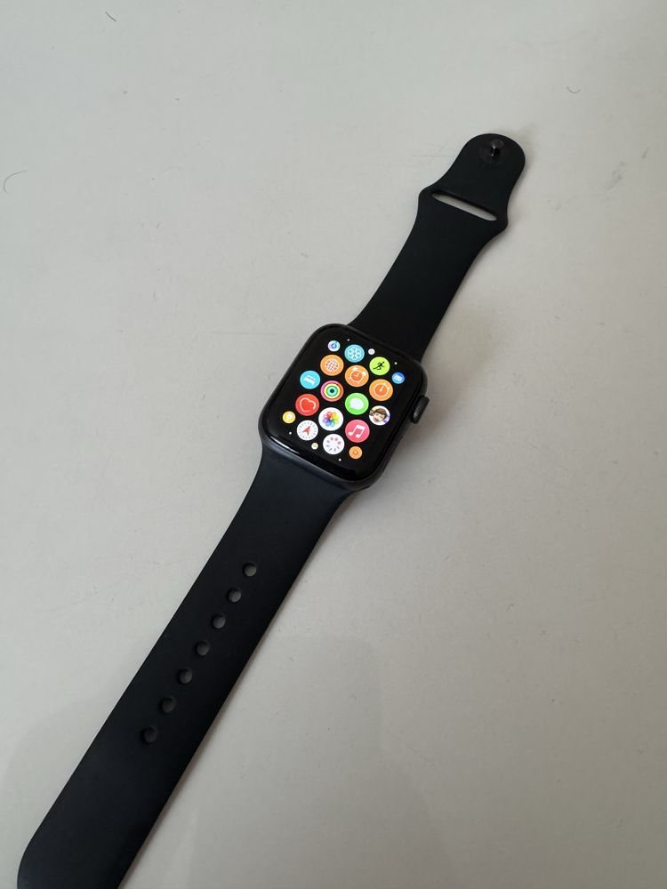 Apple watch SE 40mm 2020