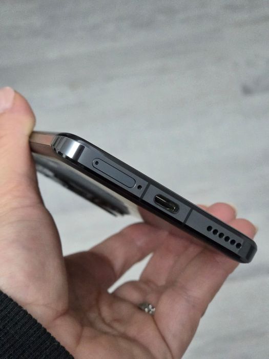 Vând Honor Magic 6 pro black
