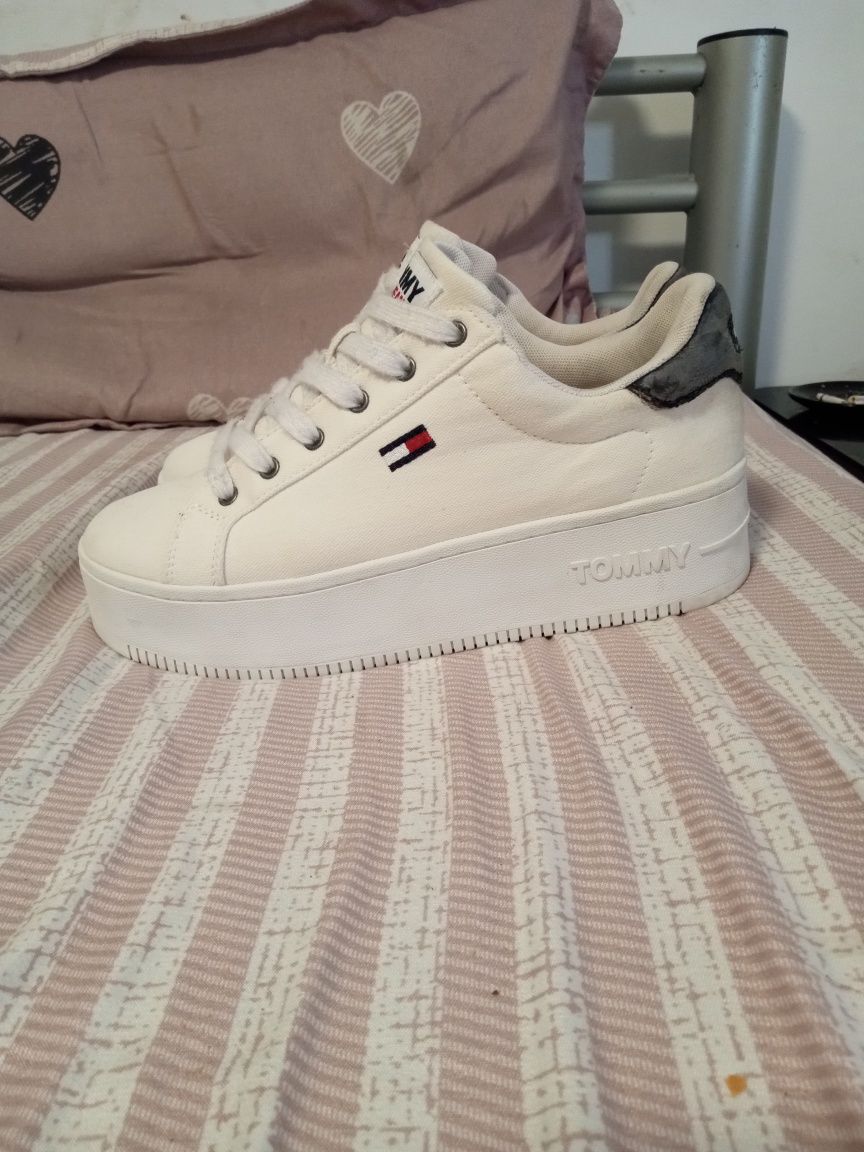 Sneker Tommy Hilfiger 41 universali