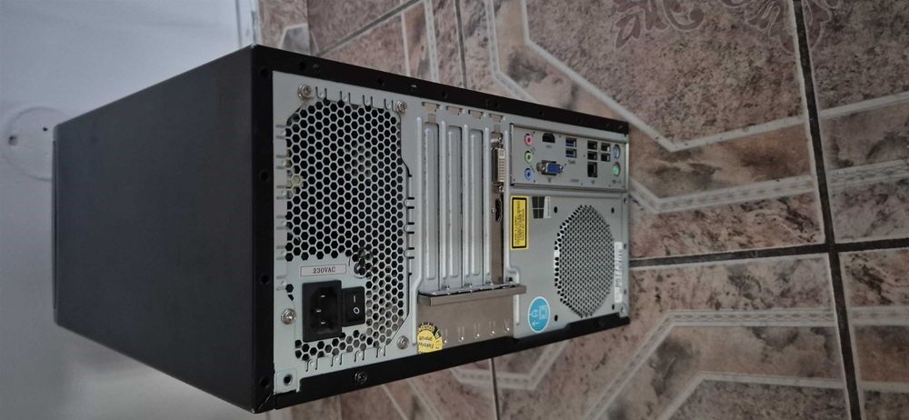 Unitate PC I5 3350P 6GB RAM HDD500GB video R7 240 2GB RAM