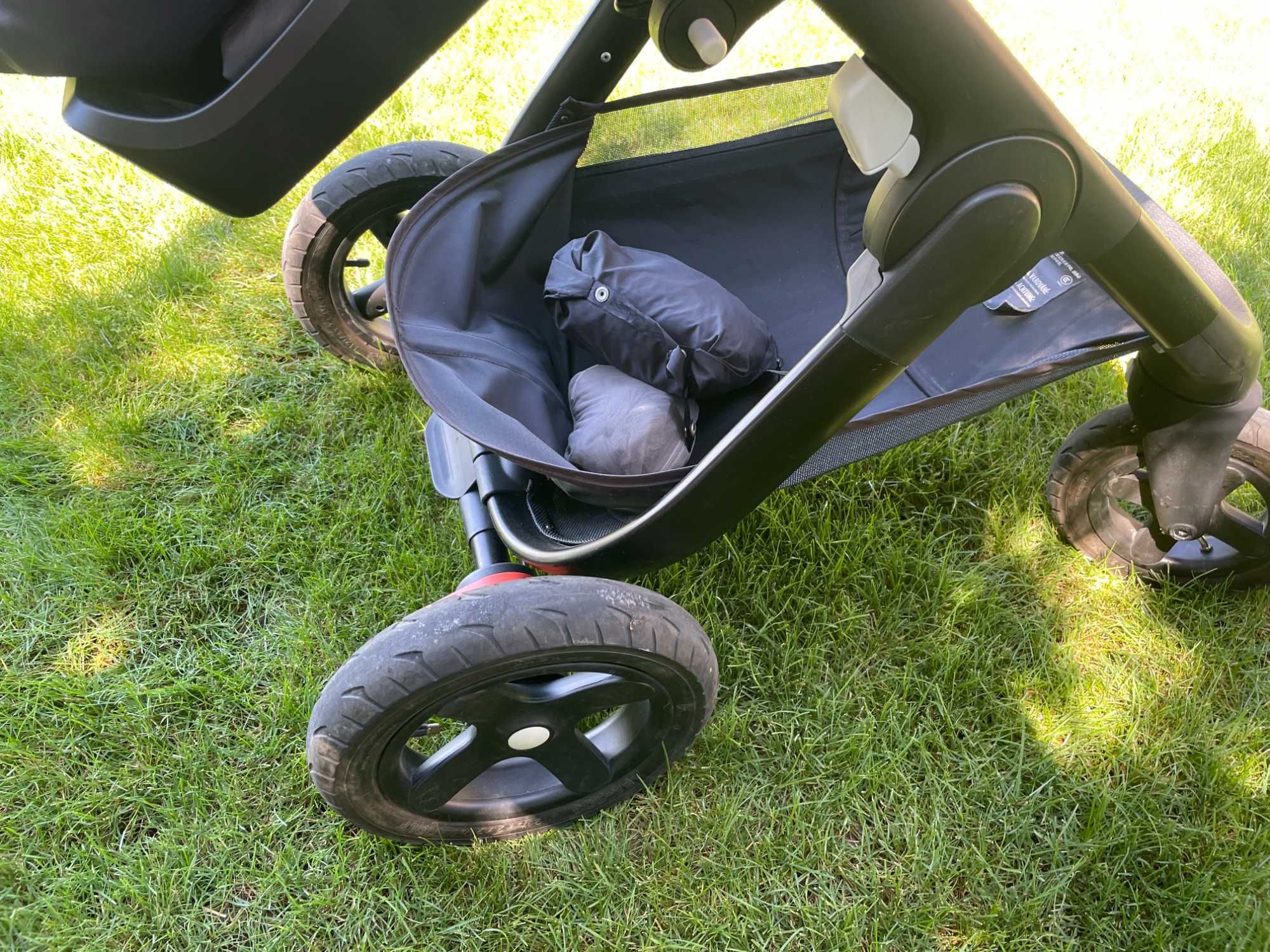 Количка STOKKE TRAILZ + столче за кола BeSafe Izi Go