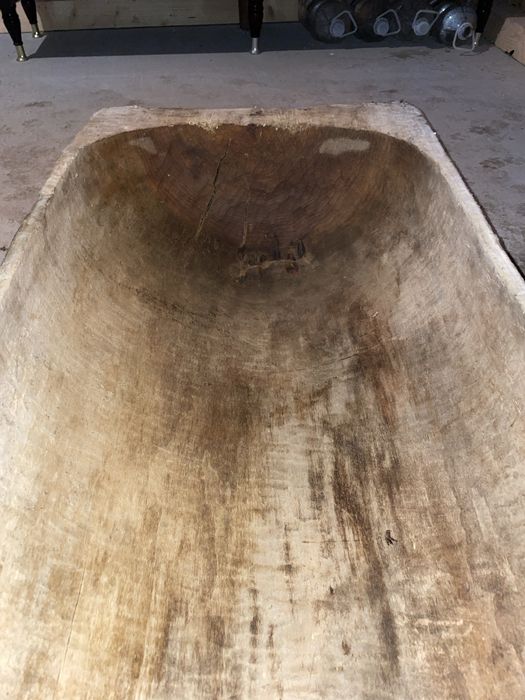 Diverse antichitati tablouri tesute putinei roata tesut copaie lemn