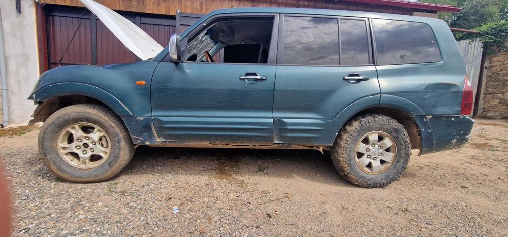 Vand Mitsubishi Pajero pt piese