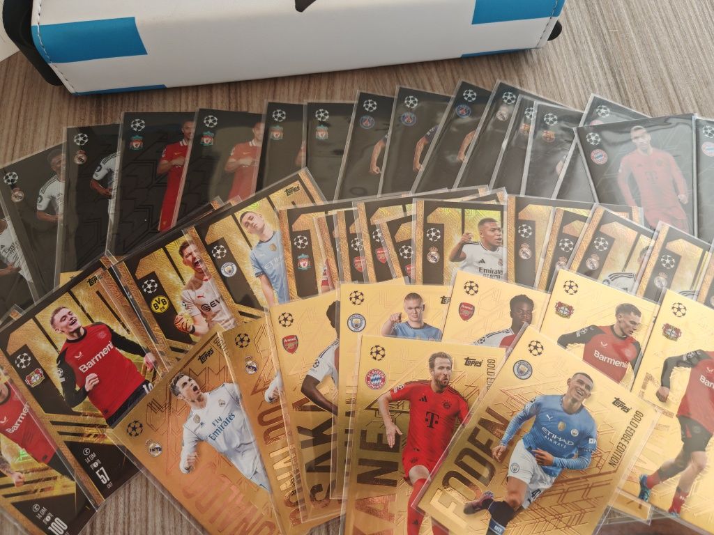 Vând carduri Match Attax 2024-2025