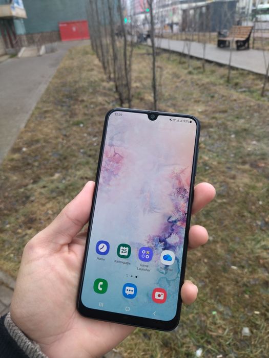 Продам Samsung Galaxy A50