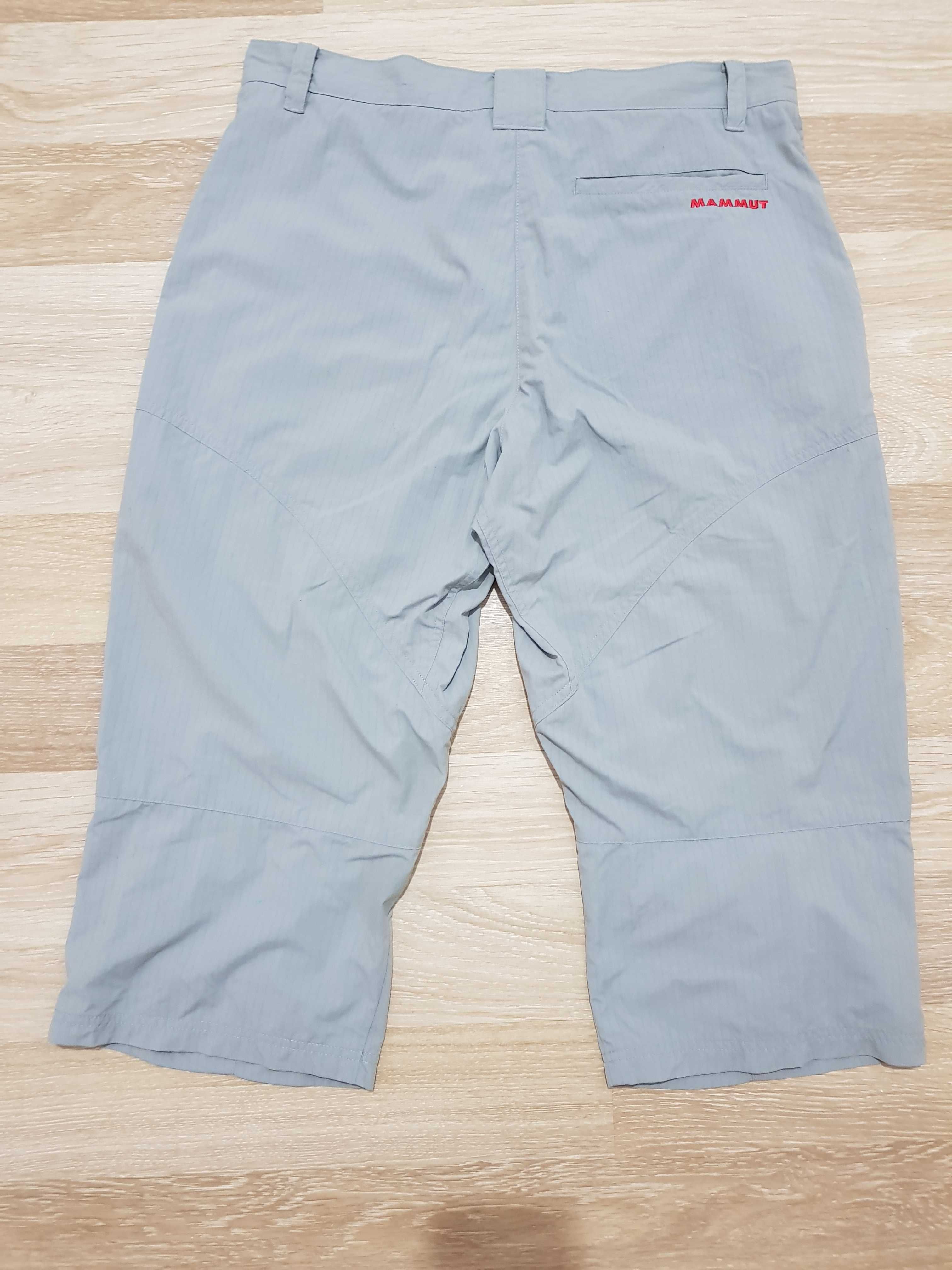 Pantaloni scurti Mammut marimea XL