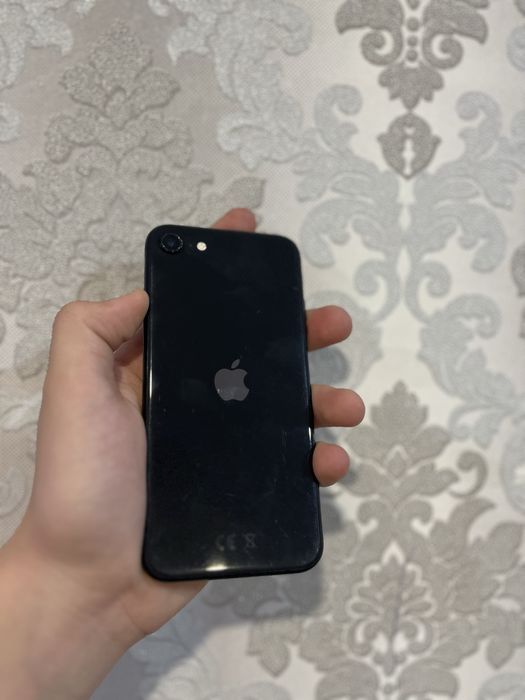 СРОЧНО продажа айфон се черного цвета!