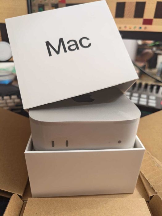 Set Complet - Mac Mini M4 24/512GB + Magic Keyboard & Trackpad