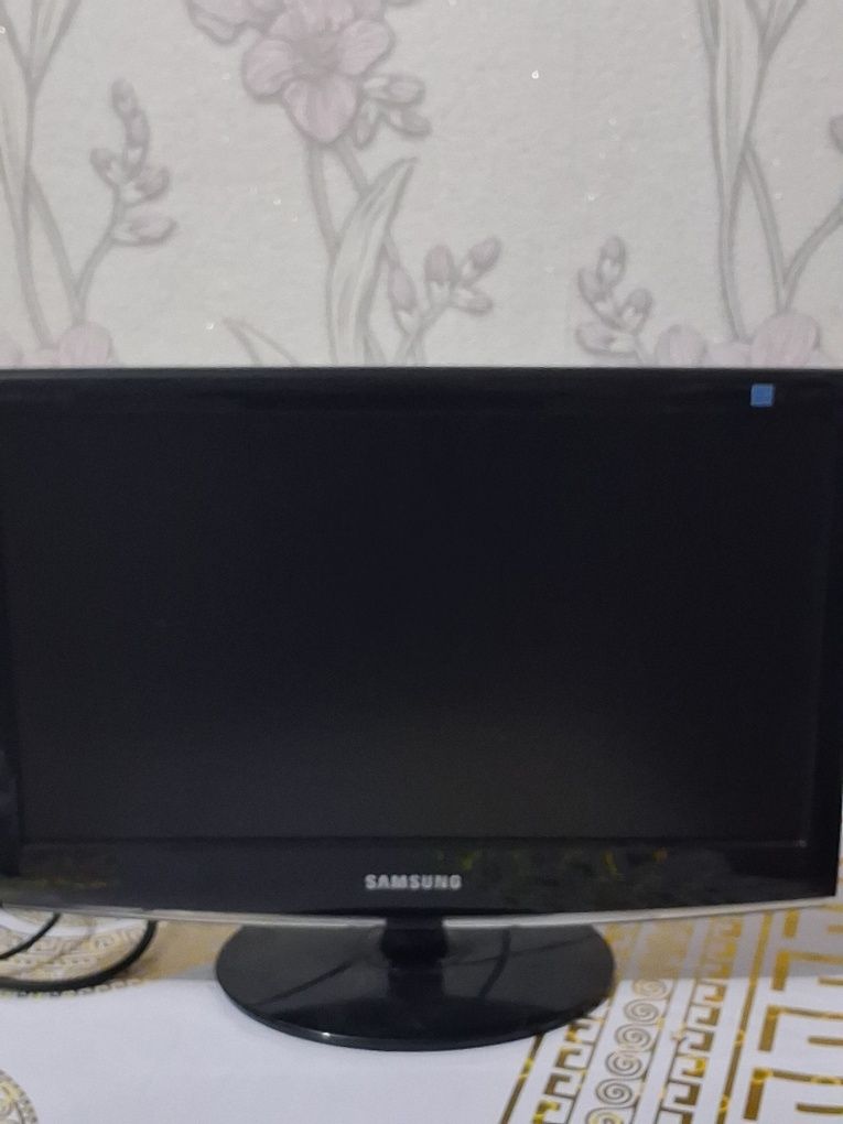 Монитор samsung.