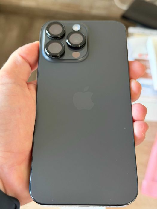 iPhone 15 Pro Max 256GB Black Titanium Гаранционен 90 % Battery Health