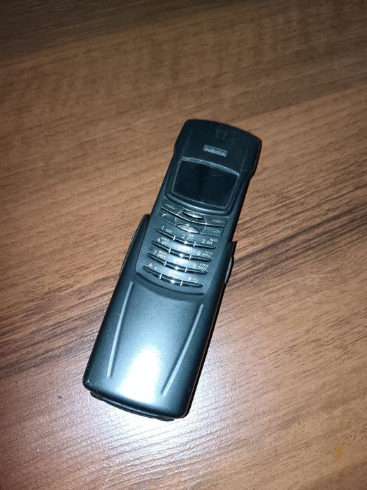 Нокиа 8910i. Nokia 8910i.