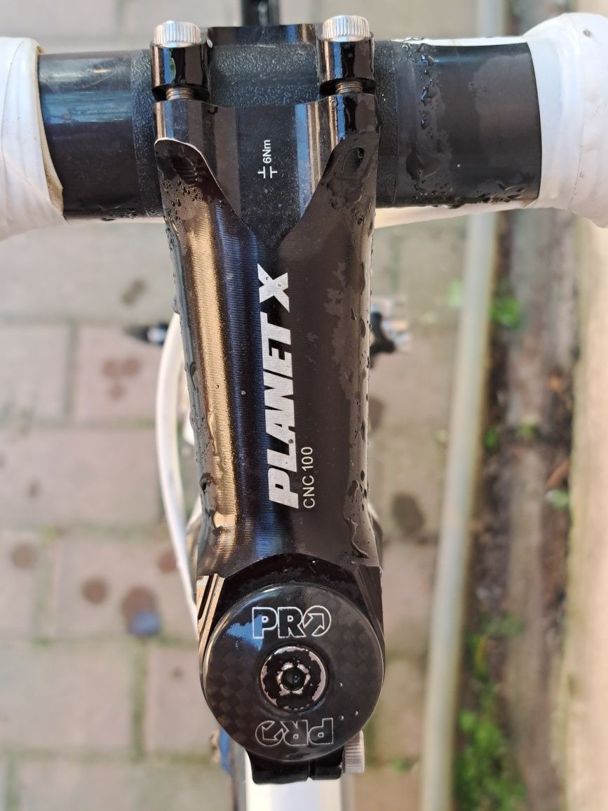 Cursiera Btwin linie Shimano Ultegra 6700