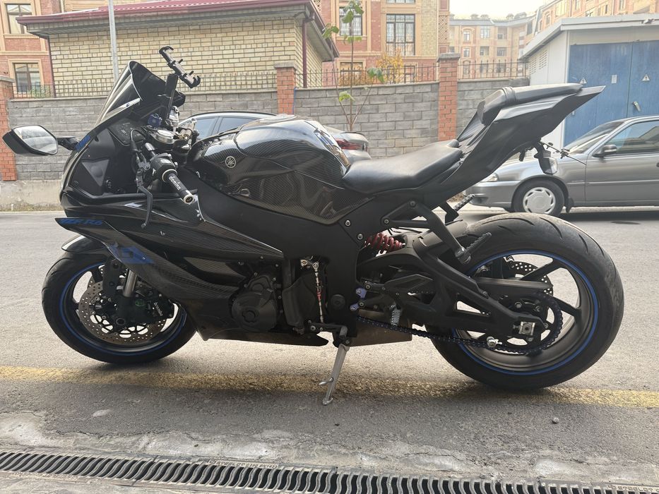Мотоцикл Yamaha R6 800куб