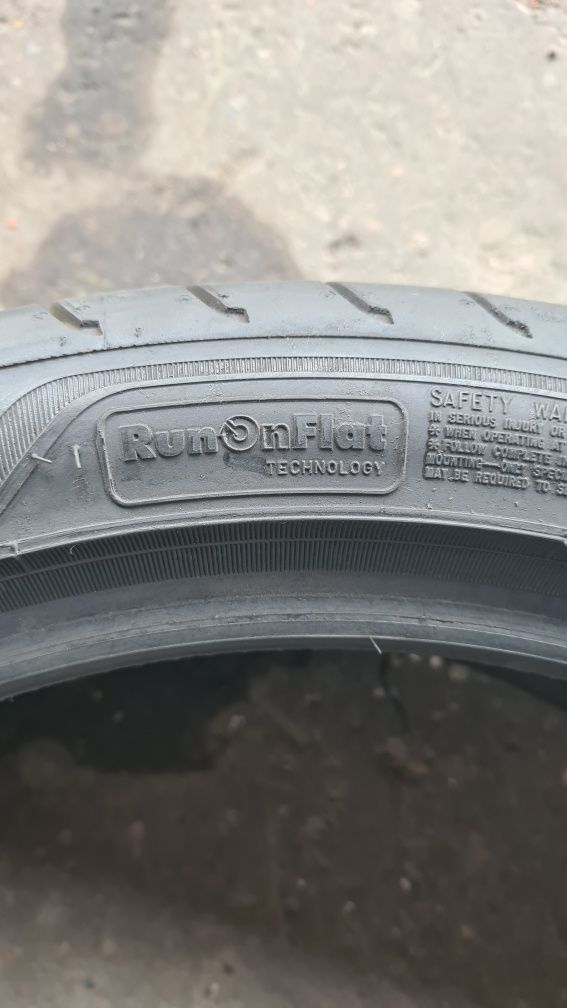 4 anvelope vara runflat Goodyear,fata 245/40/19,spate 275/35/19.