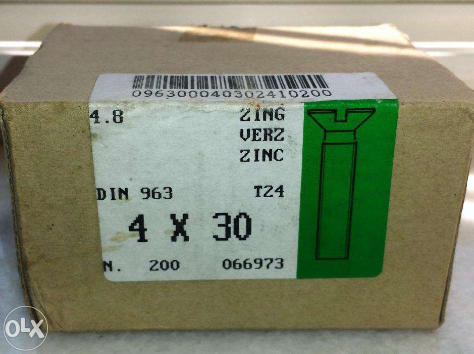 Lichidare stoc suruburi