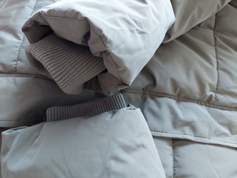 Geacă cu glugă nouă