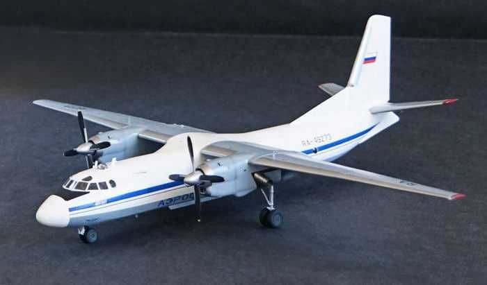 Сборная модель самолета Ан-24Т (Aмодел, 1/72)