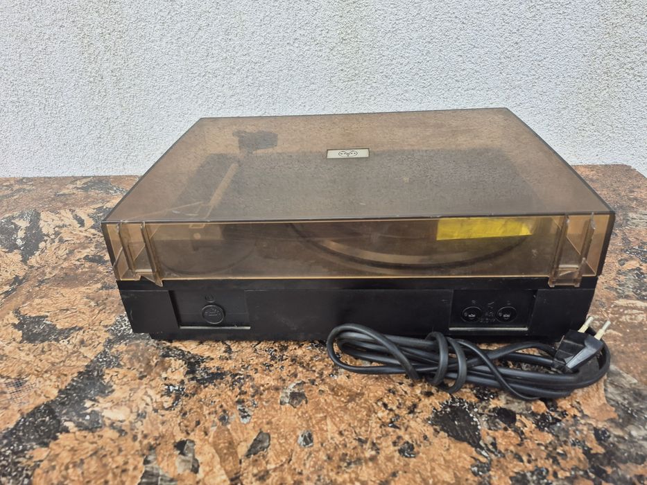 Vând pick-up marca Tesla model nzc 030, fabricat în Cehoslovacia.