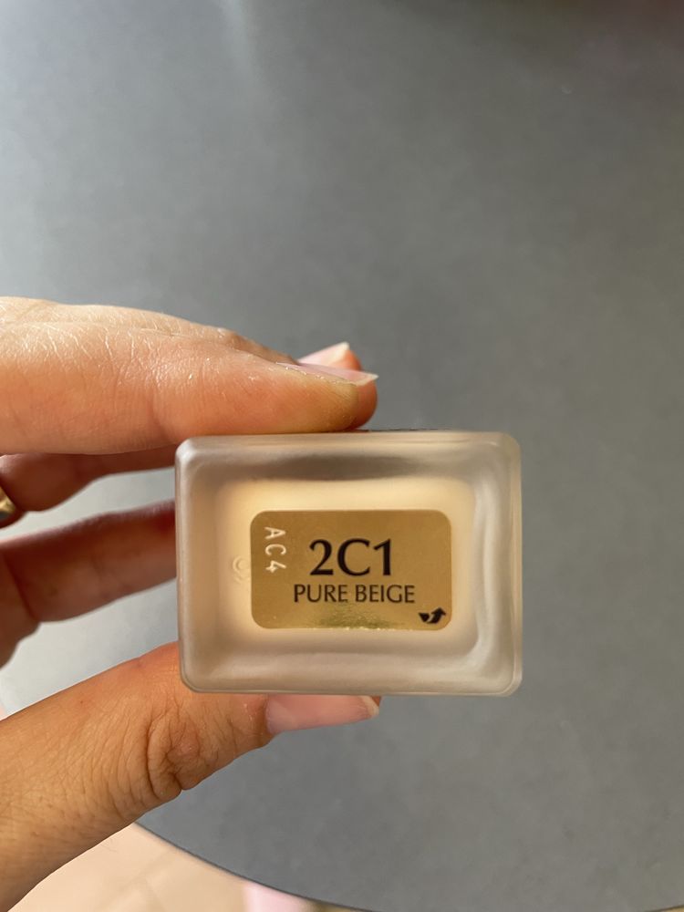 Фон дьо тен на Estée Lauder Double Wear Stay-in-Place