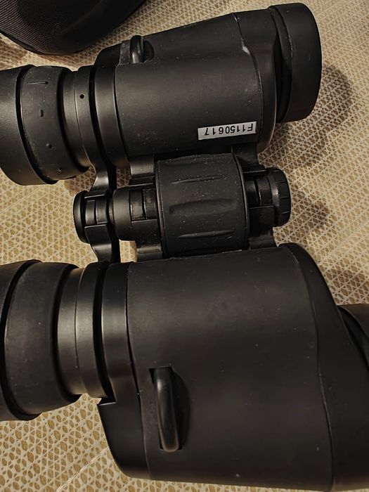 Binoclu Vanguard 8x30 FR-8300W