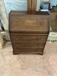 Comoda tip secretair