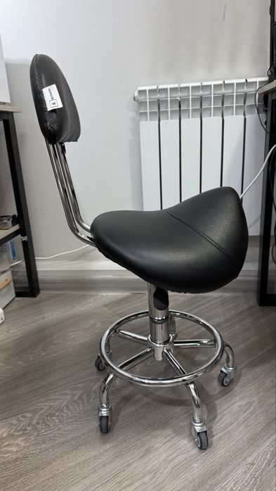 Стул седло в идеальном состоянии