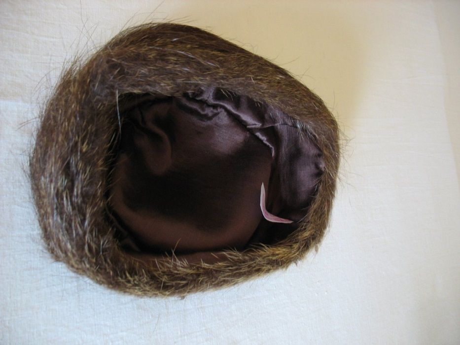Нови кожени шапки мъжки и дамски - естествен косъм