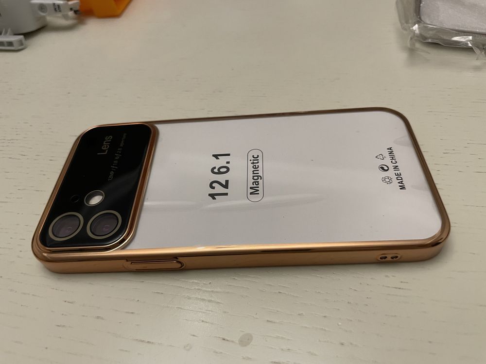 Чехол новая золото  Iphone 12, 12 pro 11 pro