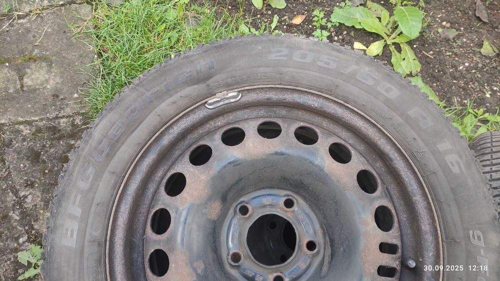 Jenti cu anvelope de iarna BF Goodrich 205/60 R16 Opel, Chevrolet