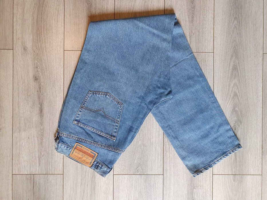 Blugi barbati Diesel (Made in Italy) - Marimea W40 L36 (Talie 96 cm)