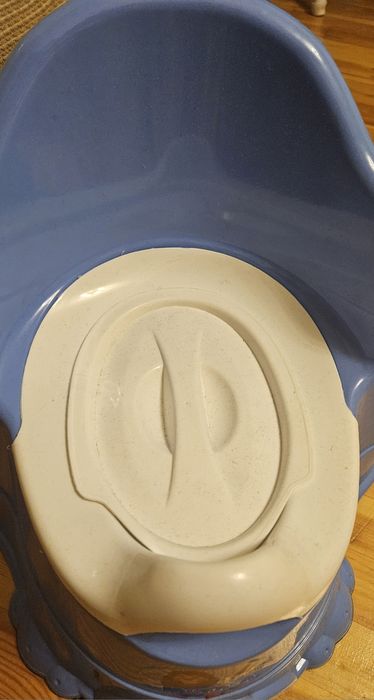 Горшок детский пластик