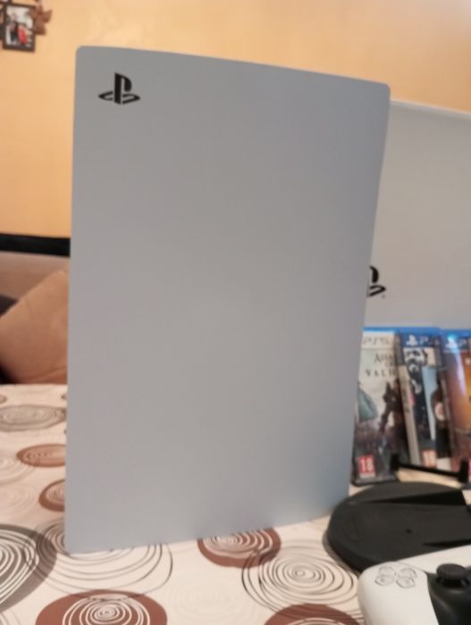 Плейстейшън  5 ..