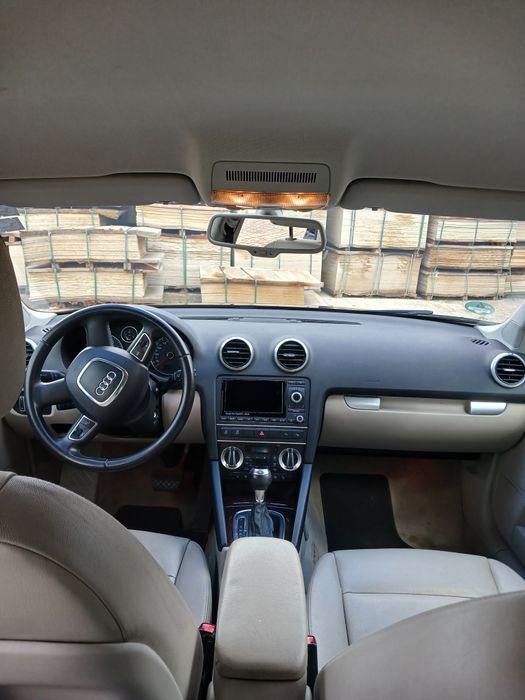 Vând Audi A3 SPORTBACK 2012, model 2013 S-tronic