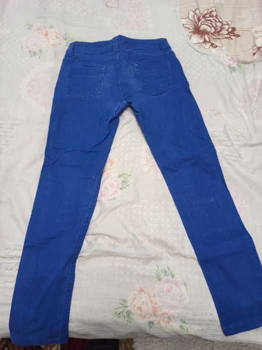 Детски дънки за момиче