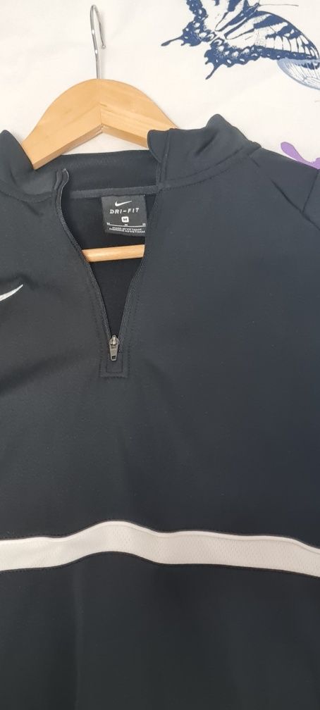 trening nike,mărimea M