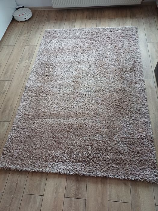 Килим в отлично състояние без забележки