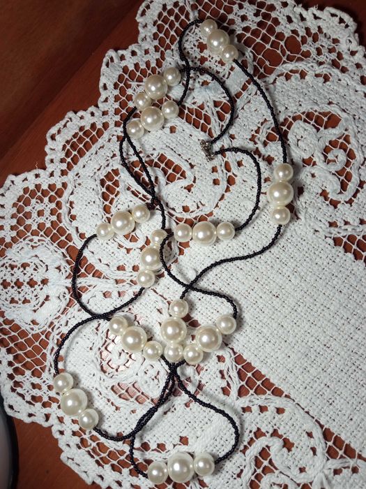 Стильные бусы на застежке