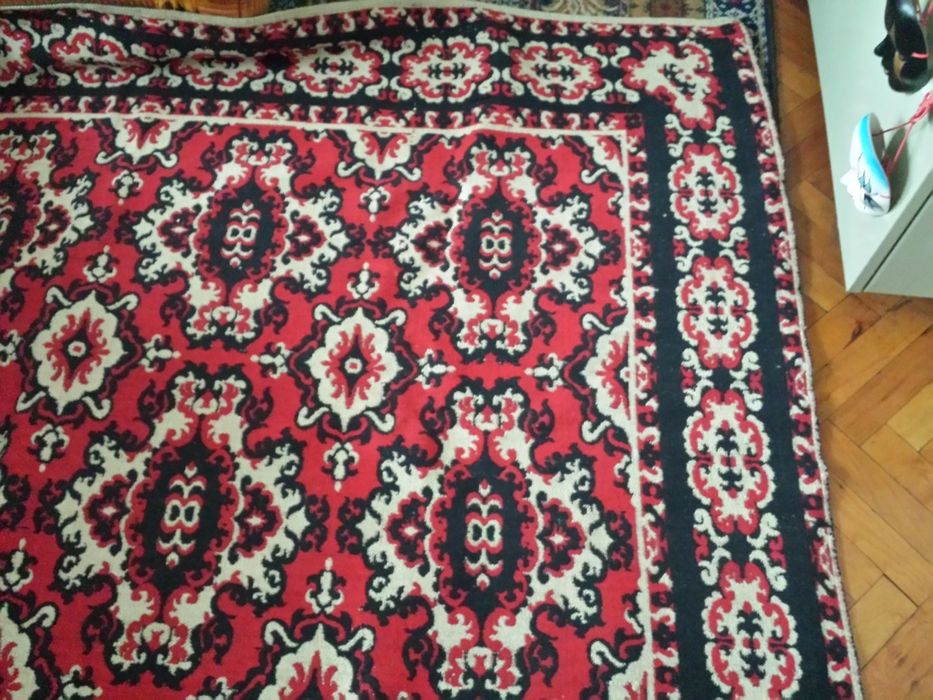 Жакардов килим нов