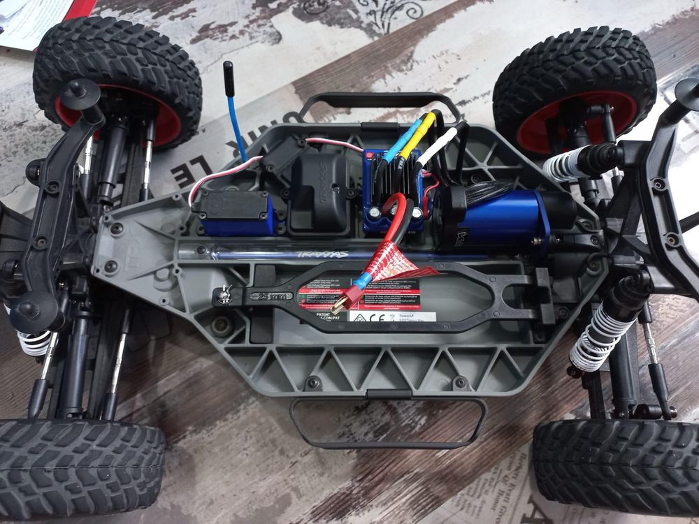 Traxxas slash 4x4 vxl