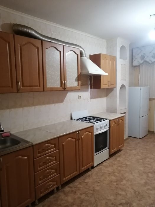 Сдам 1 комнатную квартиру на 12мкр 90000тг