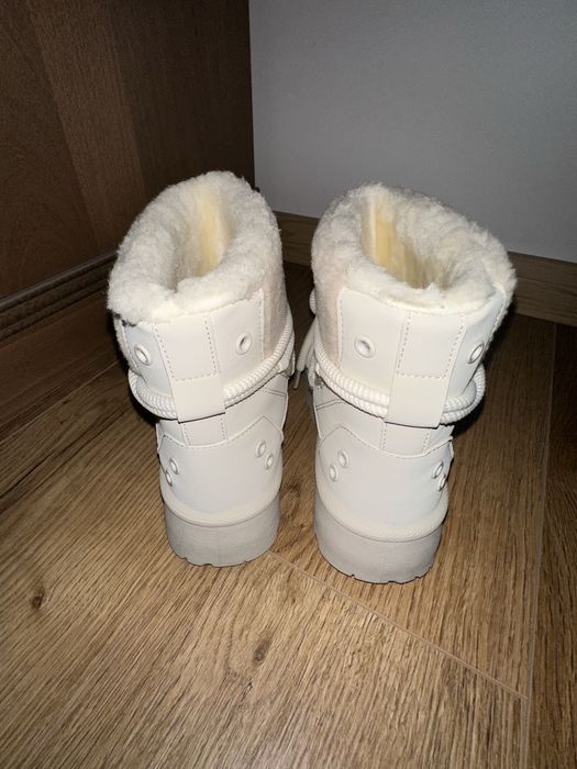 Дамски апрески,ботуши