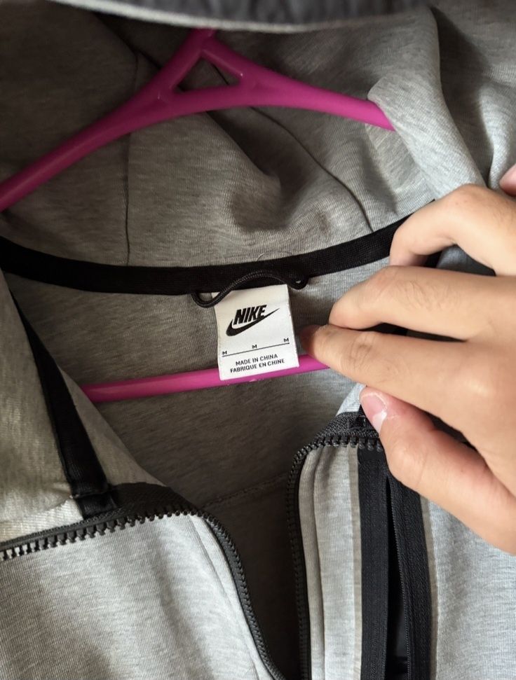 Nike tech fleece 100% ОРИГИНАЛЕН!