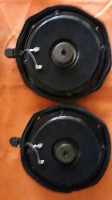 Колони с усилвател Bose