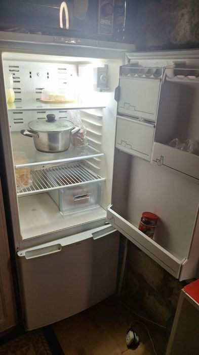 Холодильник сатылады