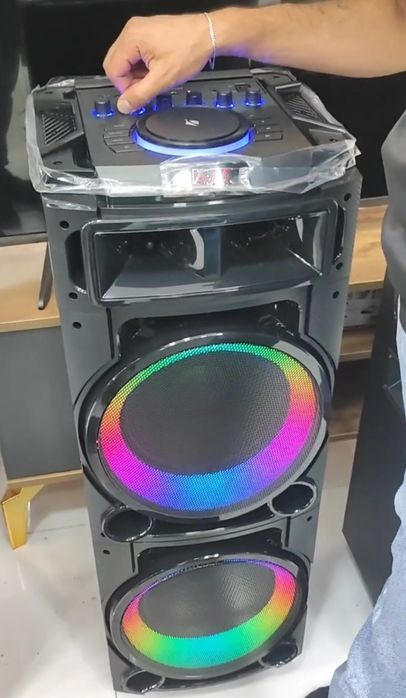 Караоке тонколона 2 х 10 инча KTS 1707 с 2 микрофона