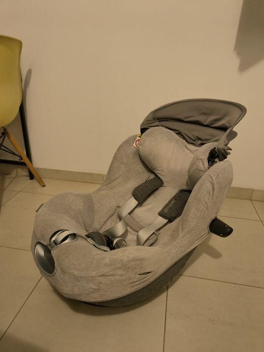 Vând Cybex Sirona T -Size plus